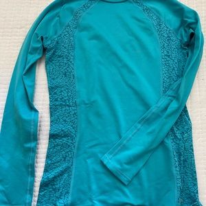 Size small Reebok thermal shirt.